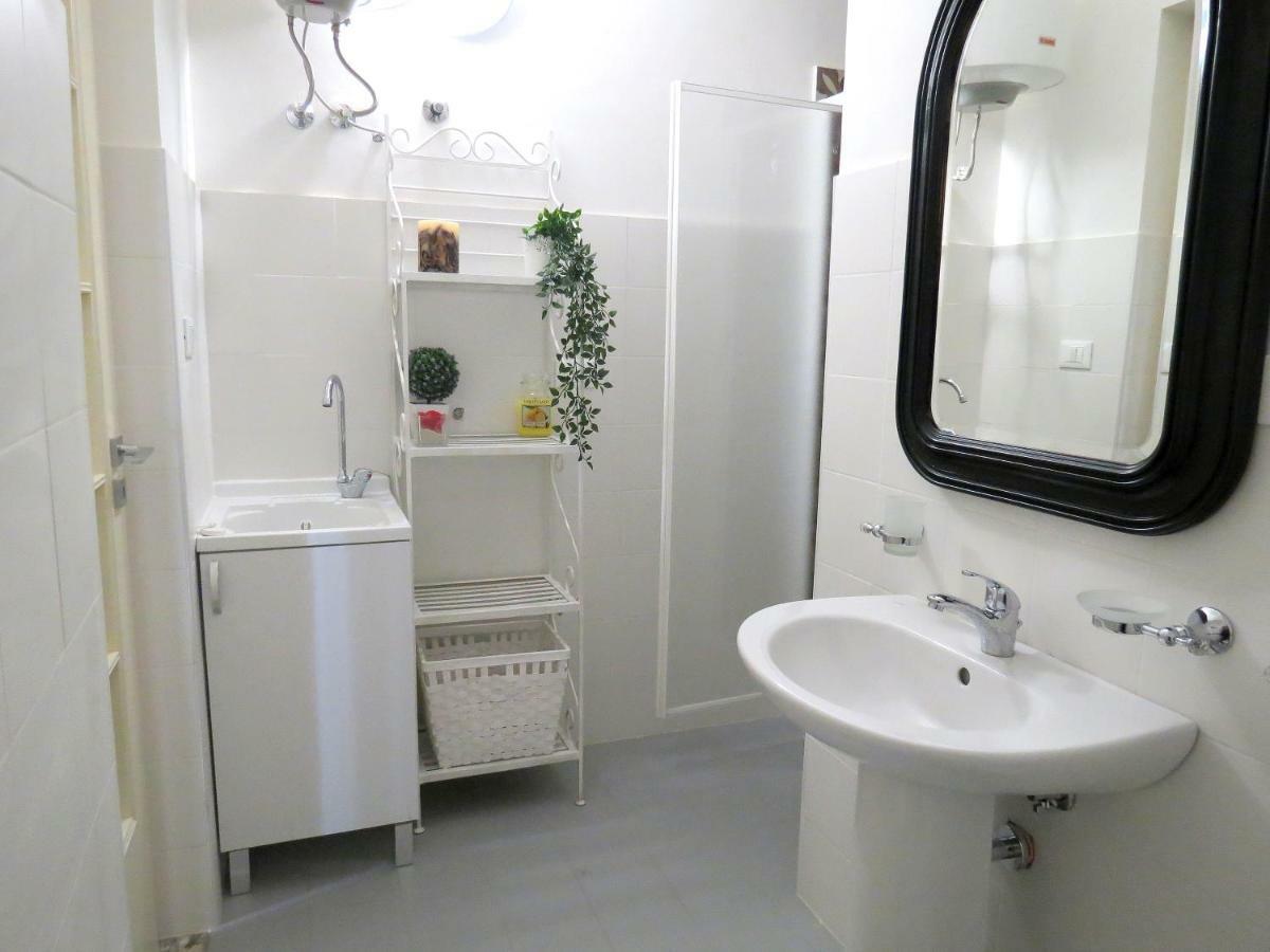 A Casa Del Reuccio Apartment Catania Bagian luar foto